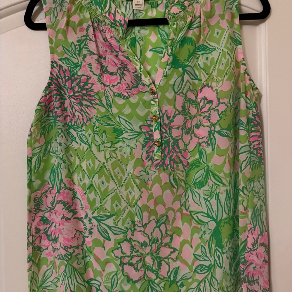 Lilly Pulitzer sleeveless Elsa top in lime feeling good